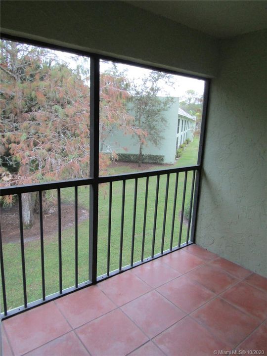 Недавно арендовано: $1,425 (2 спален, 2 ванн, 980 Квадратных фут)