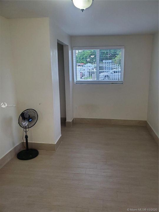 Recientemente alquilado: $700 (0 camas, 1 baños, 1589 Pies cuadrados)