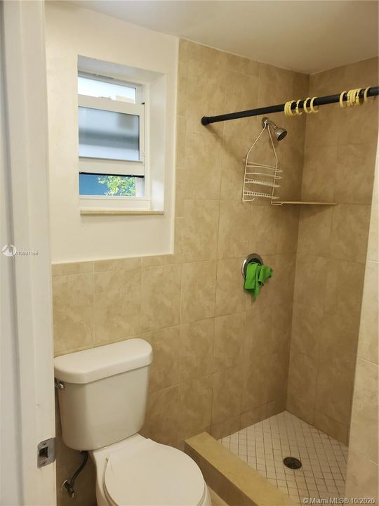 Recientemente alquilado: $700 (0 camas, 1 baños, 1589 Pies cuadrados)