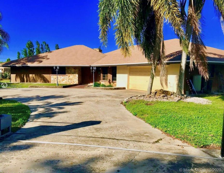 Vendido Recientemente: $515,000 (4 camas, 2 baños, 3578 Pies cuadrados)