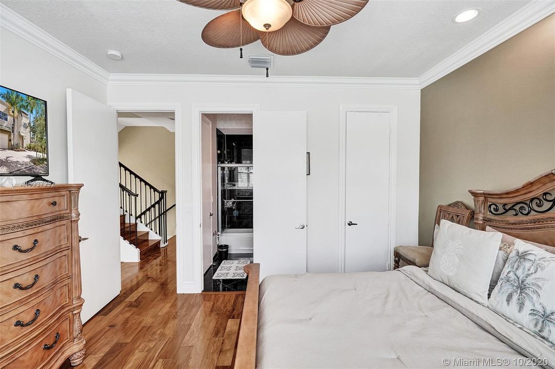 BEDROOM 3 WITH BATHROOM ENTRY