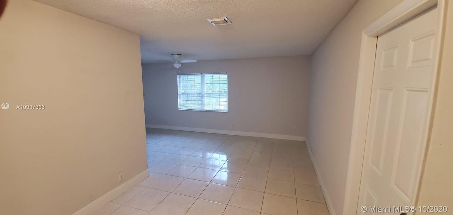 Recientemente alquilado: $2,000 (3 camas, 2 baños, 1500 Pies cuadrados)