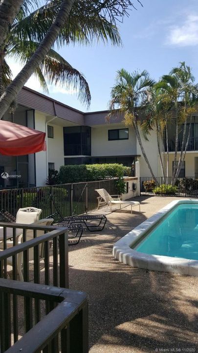 Vendido Recientemente: $129,900 (1 camas, 1 baños, 870 Pies cuadrados)