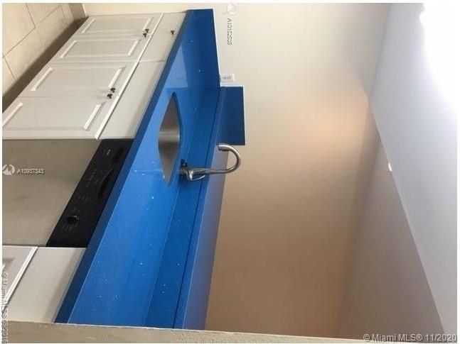 Vendido Recientemente: $129,900 (1 camas, 1 baños, 870 Pies cuadrados)