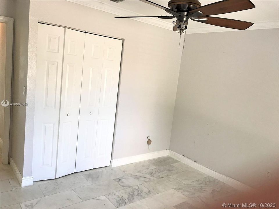 Recently Rented: $2,300 (4 beds, 2 baths, 1697 Square Feet)