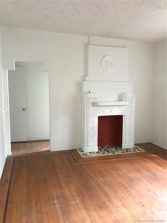 Vendido Recientemente: $150,000 (1 camas, 1 baños, 700 Pies cuadrados)