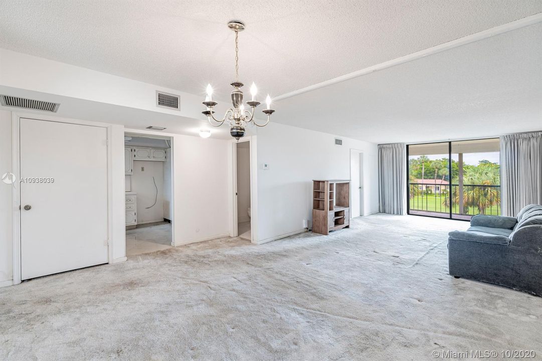 Недавно продано: $109,999 (1 спален, 1 ванн, 850 Квадратных фут)