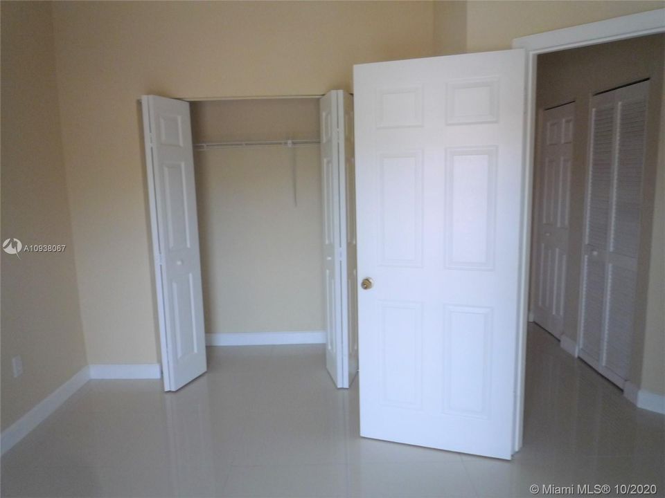 Недавно продано: $248,000 (3 спален, 2 ванн, 1672 Квадратных фут)