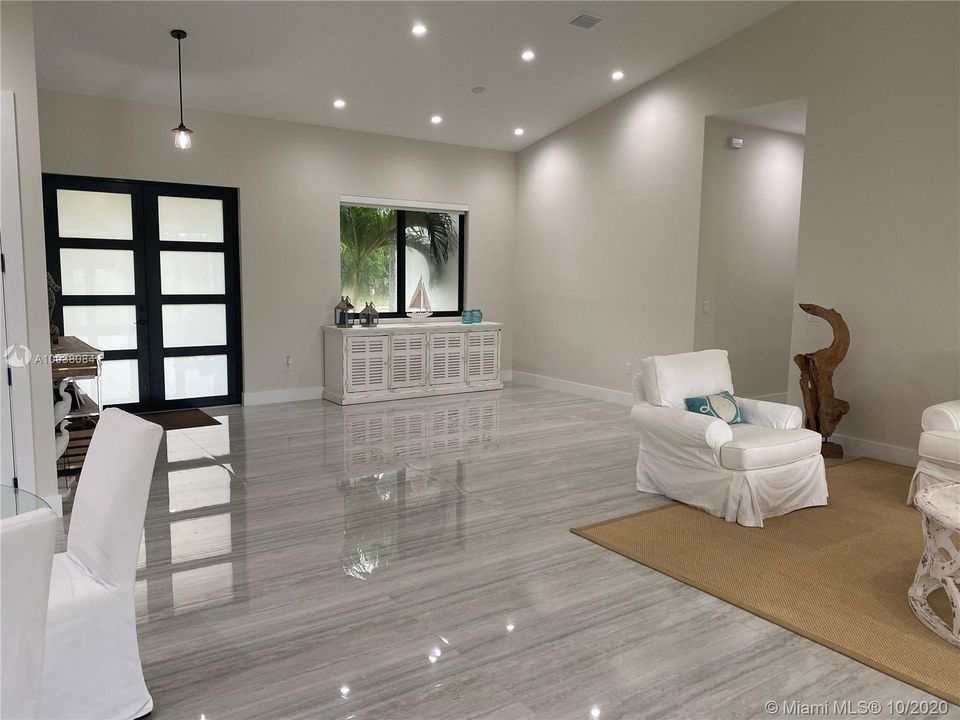 Vendido Recientemente: $599,000 (4 camas, 3 baños, 0 Pies cuadrados)
