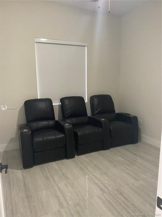 Vendido Recientemente: $599,000 (4 camas, 3 baños, 0 Pies cuadrados)