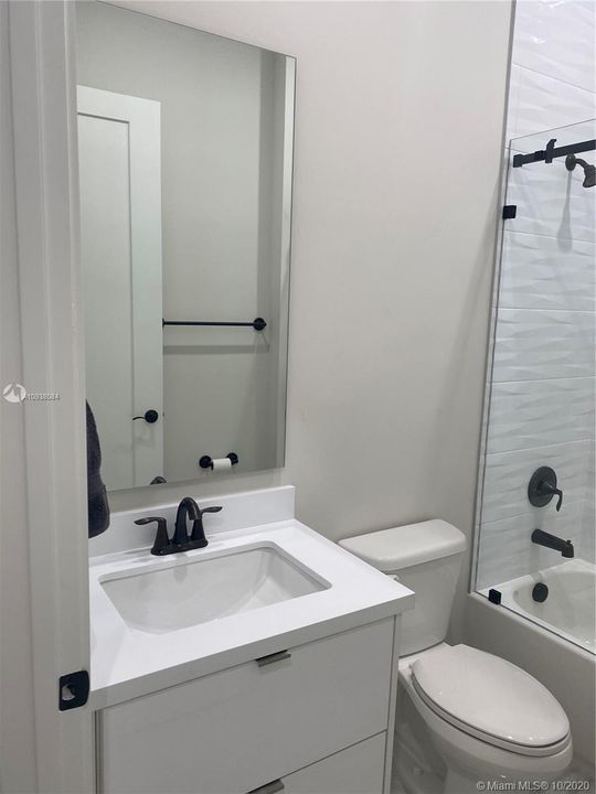 Vendido Recientemente: $599,000 (4 camas, 3 baños, 0 Pies cuadrados)