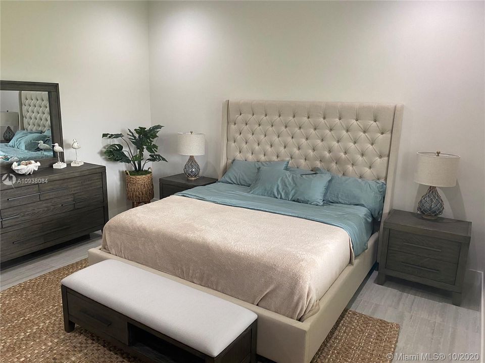 Vendido Recientemente: $599,000 (4 camas, 3 baños, 0 Pies cuadrados)