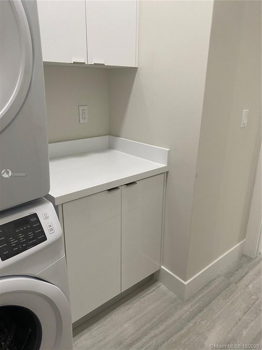 Vendido Recientemente: $599,000 (4 camas, 3 baños, 0 Pies cuadrados)