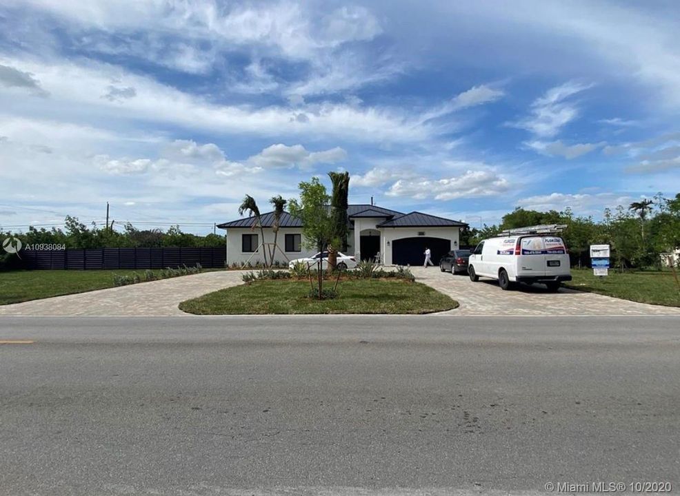 Vendido Recientemente: $599,000 (4 camas, 3 baños, 0 Pies cuadrados)