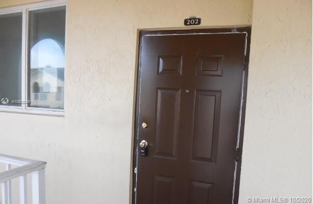 Recently Sold: $115,000 (2 beds, 2 baths, 930 Square Feet)