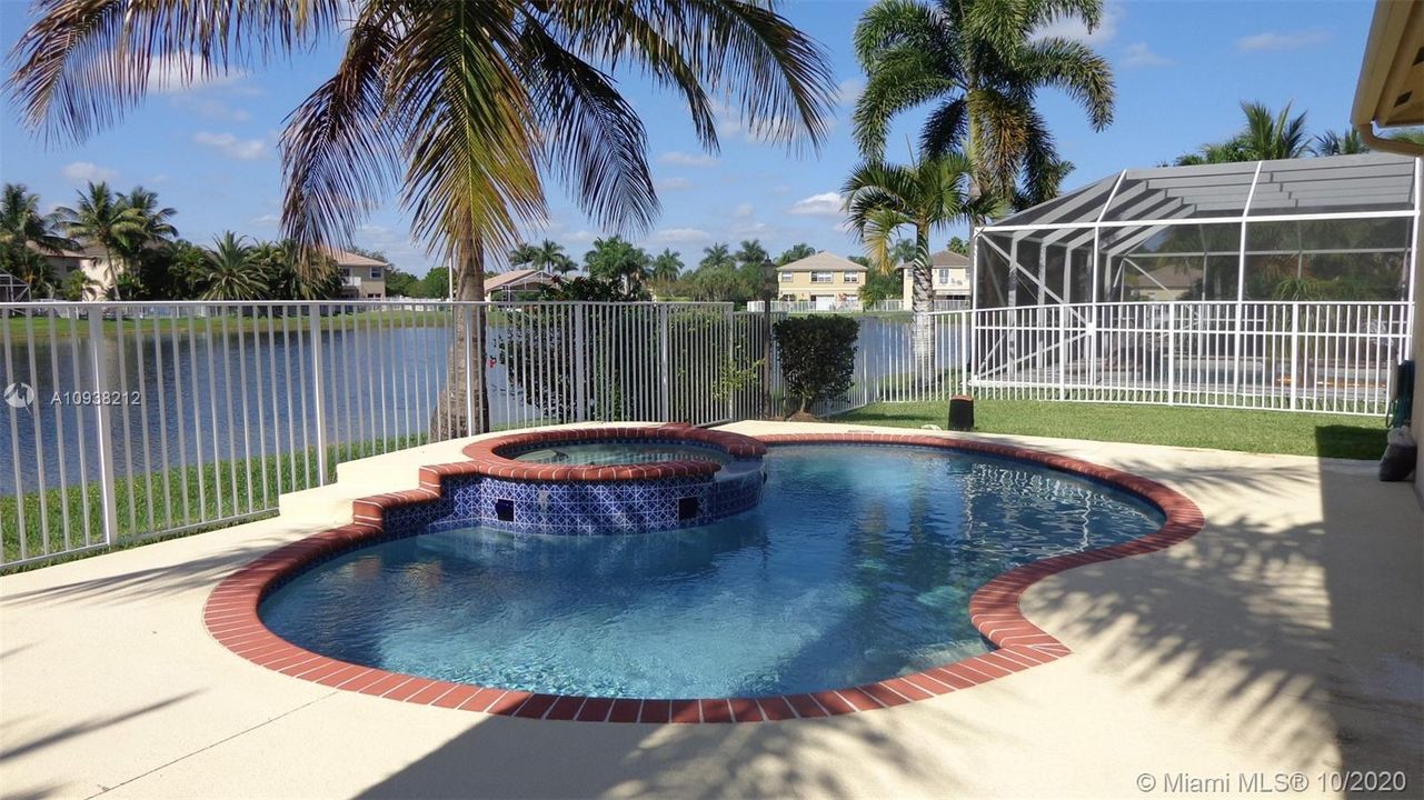 Recently Rented: $3,300 (3 beds, 2 baths, 2116 Square Feet)