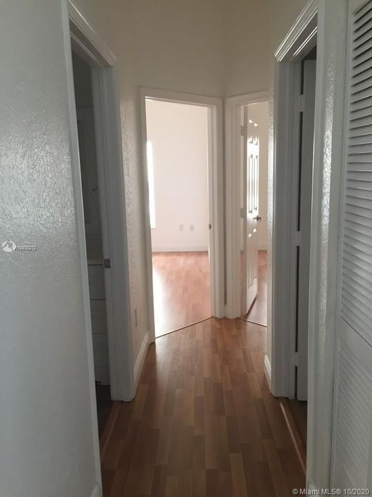 Recently Rented: $3,300 (3 beds, 2 baths, 2116 Square Feet)