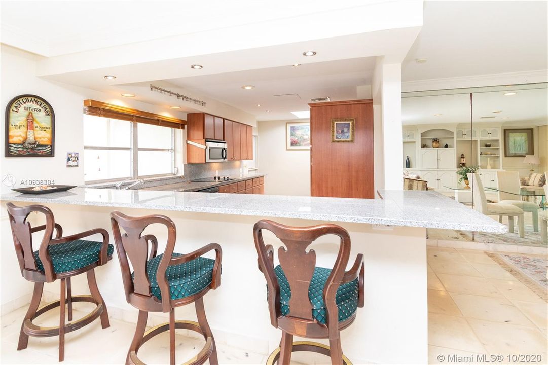 Recently Sold: $1,599,900 (3 beds, 3 baths, 2038 Square Feet)