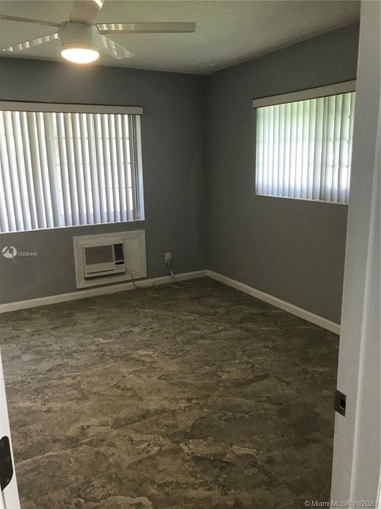 Recientemente alquilado: $1,295 (1 camas, 1 baños, 0 Pies cuadrados)