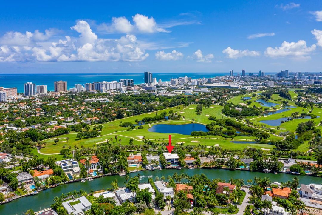 Vendido Recientemente: $6,995,000 (5 camas, 6 baños, 5202 Pies cuadrados)