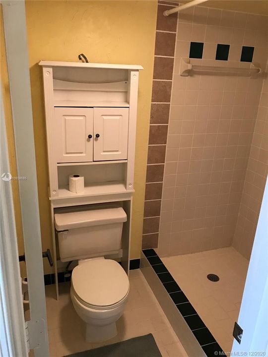 Vendido Recientemente: $205,000 (2 camas, 2 baños, 935 Pies cuadrados)