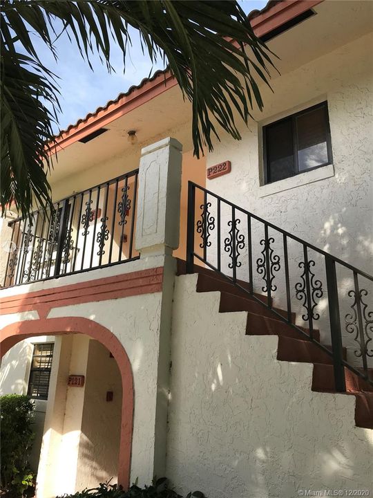 Vendido Recientemente: $205,000 (2 camas, 2 baños, 935 Pies cuadrados)