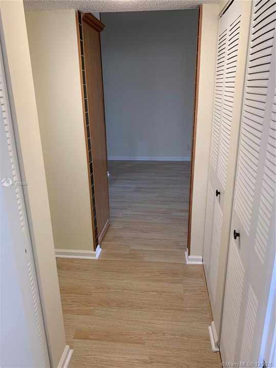 Vendido Recientemente: $205,000 (2 camas, 2 baños, 935 Pies cuadrados)