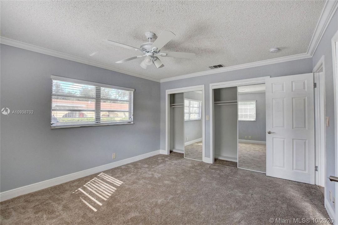 Recently Sold: $399,900 (3 beds, 2 baths, 1699 Square Feet)