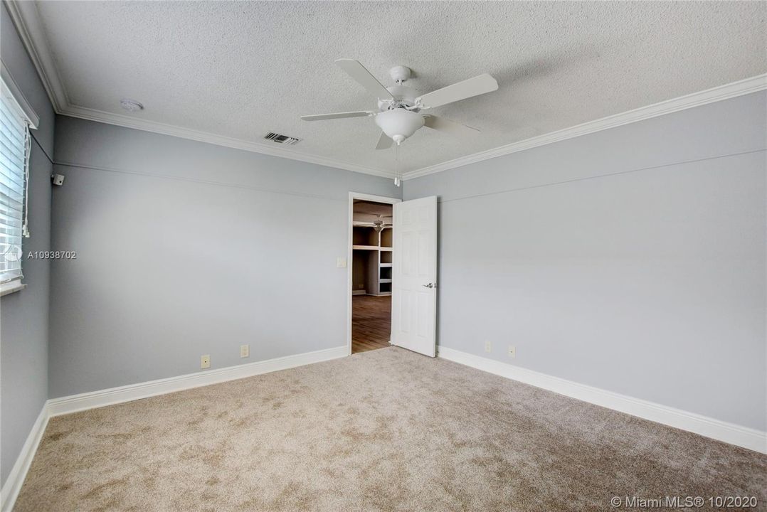 Recently Sold: $399,900 (3 beds, 2 baths, 1699 Square Feet)