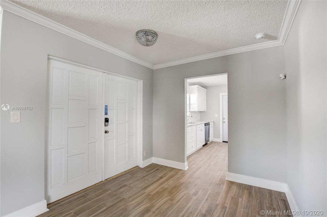 Recently Sold: $399,900 (3 beds, 2 baths, 1699 Square Feet)