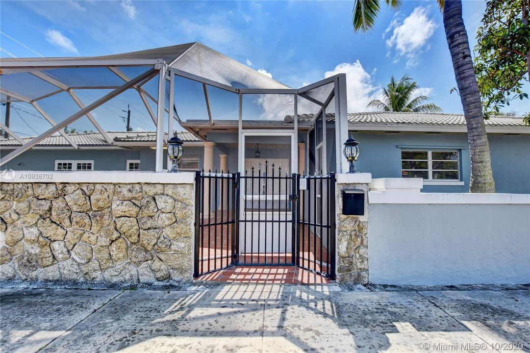 Recently Sold: $399,900 (3 beds, 2 baths, 1699 Square Feet)