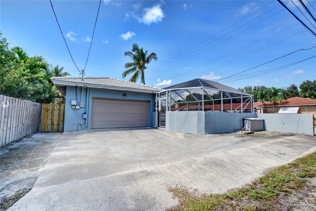 Recently Sold: $399,900 (3 beds, 2 baths, 1699 Square Feet)