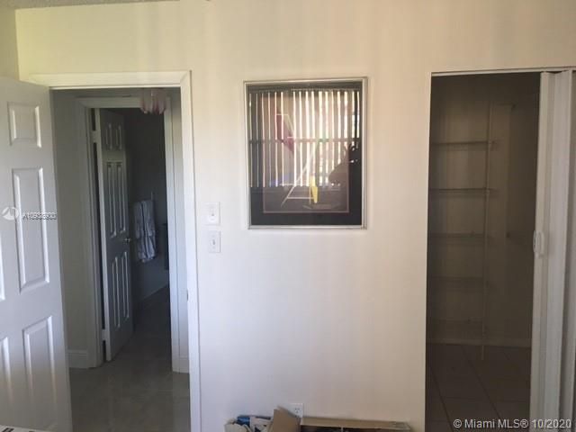 Recently Sold: $79,900 (2 beds, 1 baths, 1100 Square Feet)