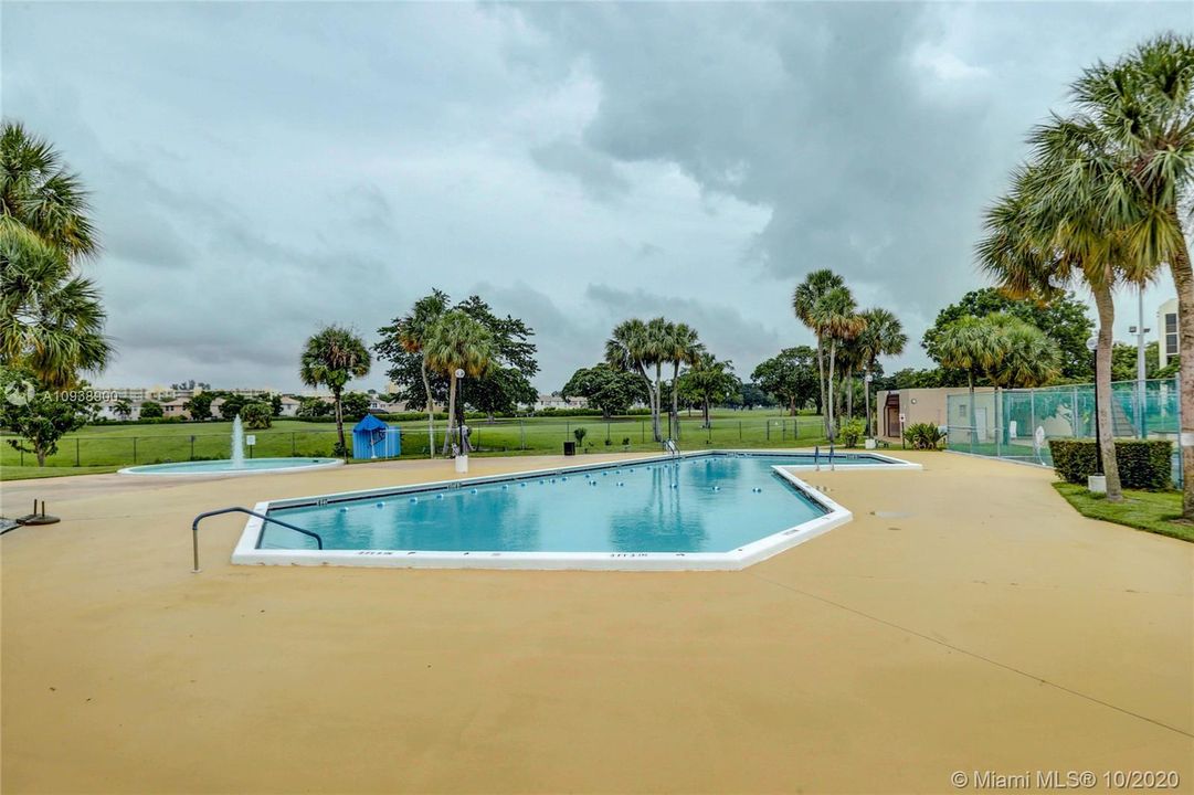 Recently Sold: $79,900 (2 beds, 1 baths, 1100 Square Feet)