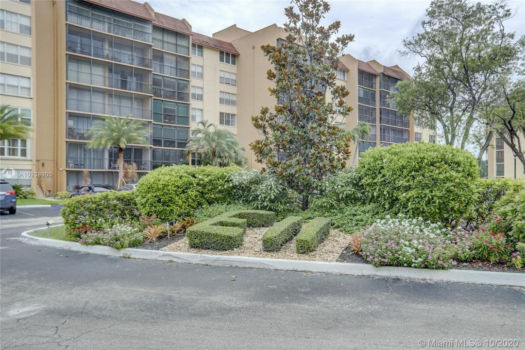 Recently Sold: $79,900 (2 beds, 1 baths, 1100 Square Feet)