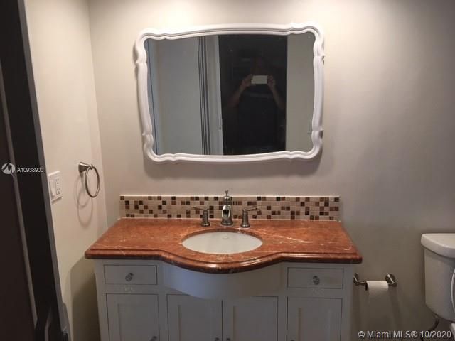 Recently Sold: $79,900 (2 beds, 1 baths, 1100 Square Feet)