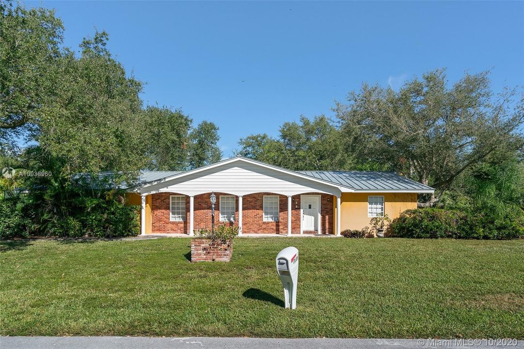 Recently Rented: $3,750 (3 beds, 3 baths, 2221 Square Feet)