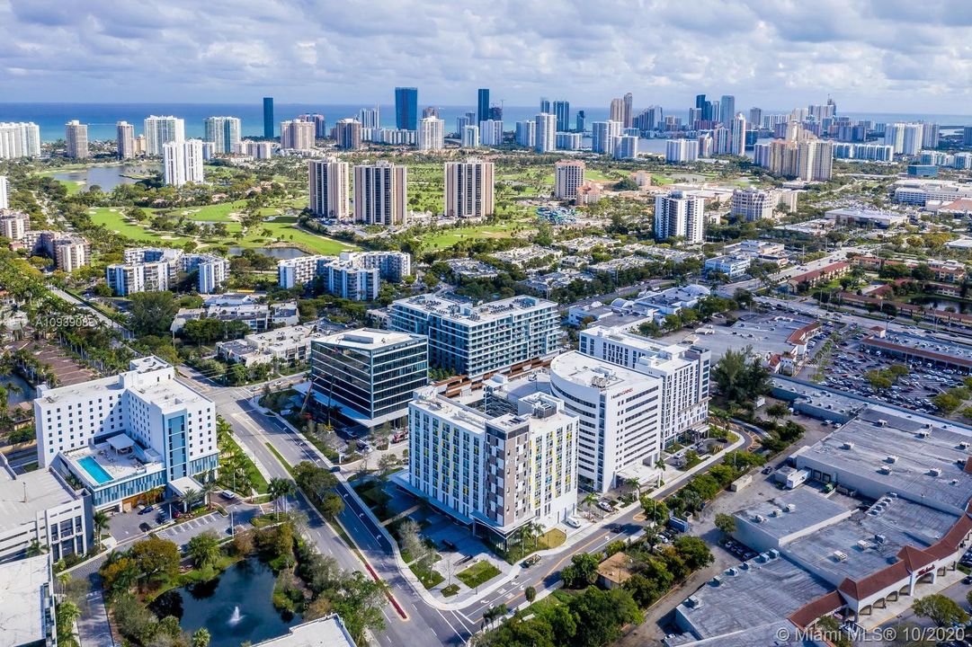 Recently Rented: $3,800 (2 beds, 3 baths, 1683 Square Feet)