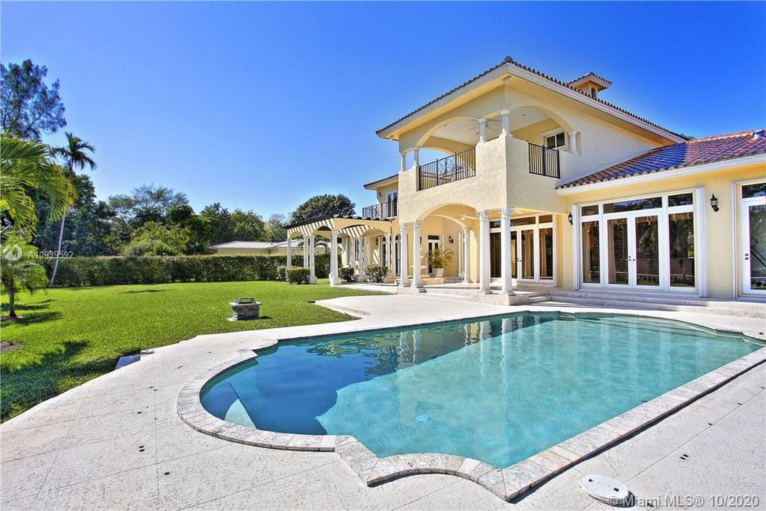 Recently Rented: $13,800 (6 beds, 6 baths, 5218 Square Feet)