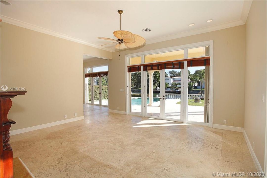 Recently Rented: $13,800 (6 beds, 6 baths, 5218 Square Feet)