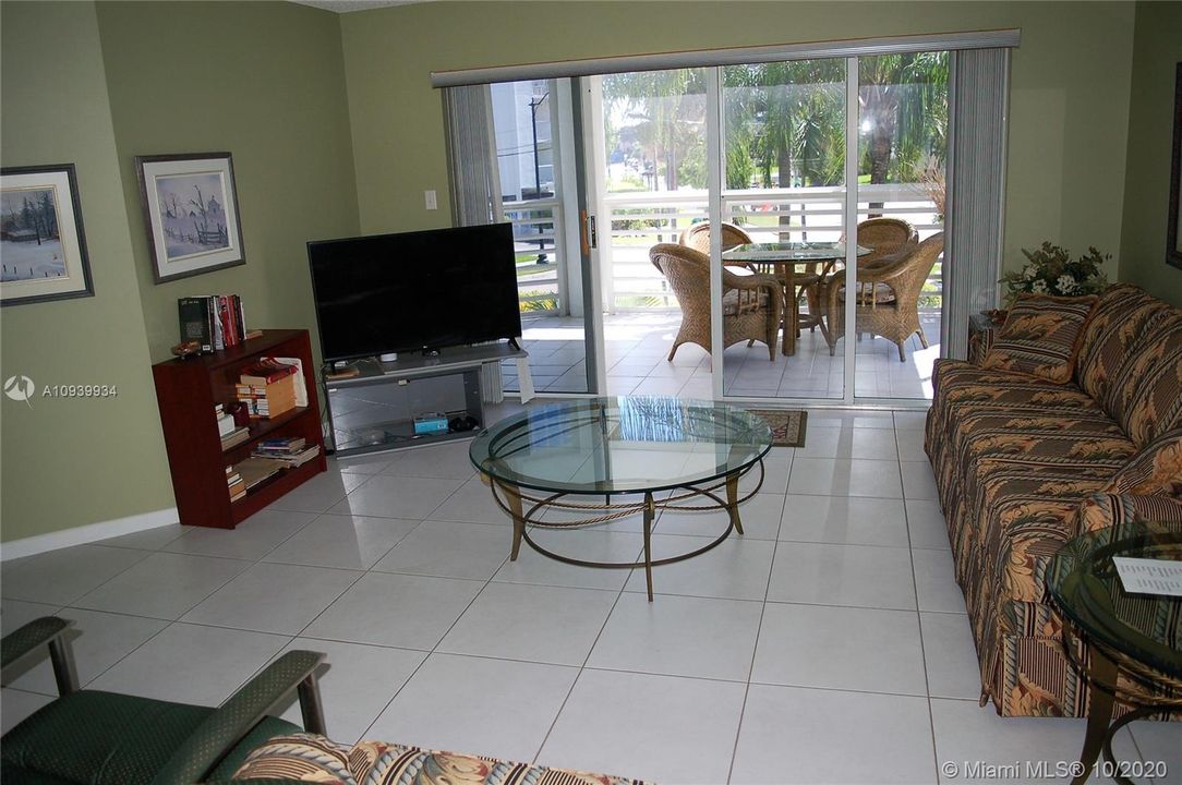 Recently Sold: $339,000 (2 beds, 2 baths, 2054 Square Feet)