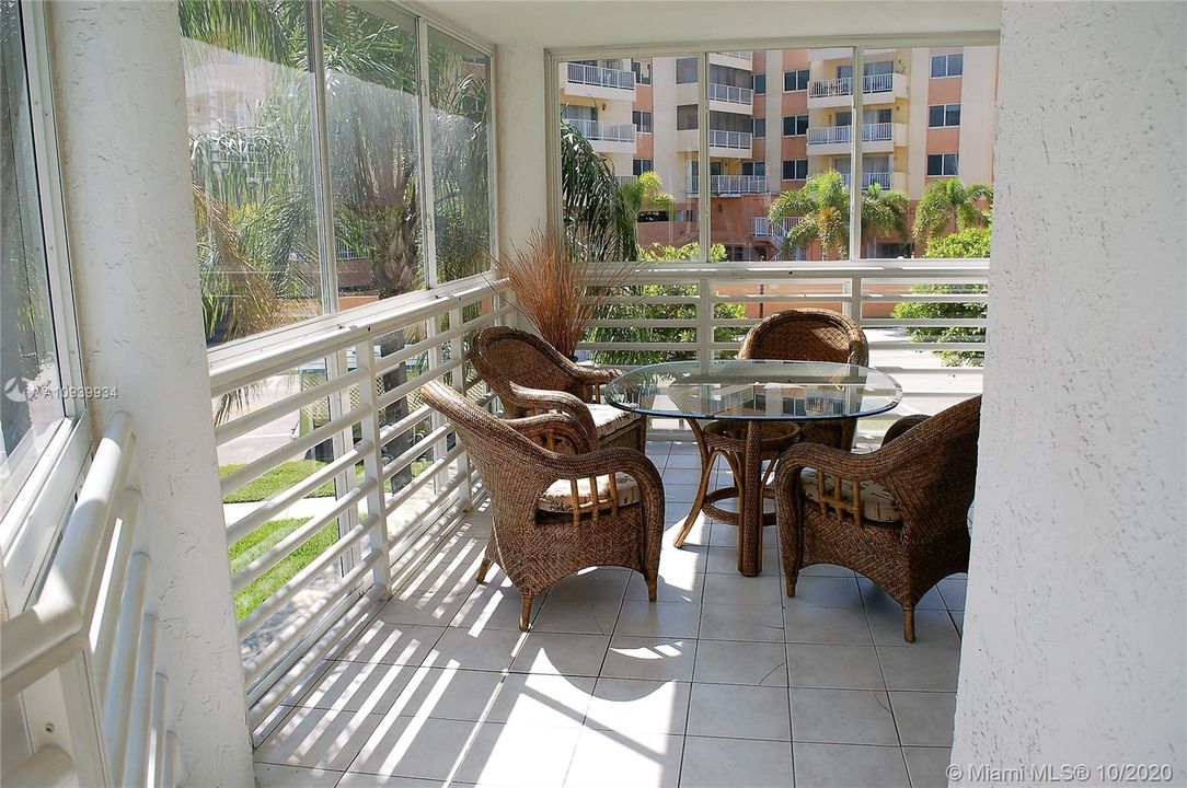 Recently Sold: $339,000 (2 beds, 2 baths, 2054 Square Feet)