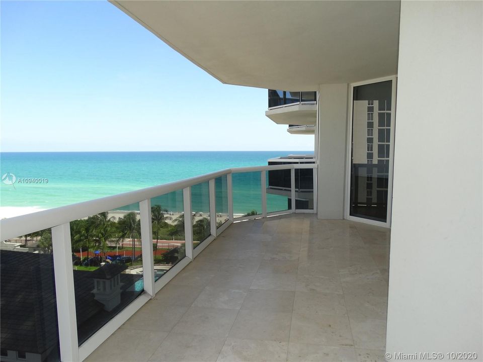 Recently Sold: $950,000 (2 beds, 2 baths, 1550 Square Feet)