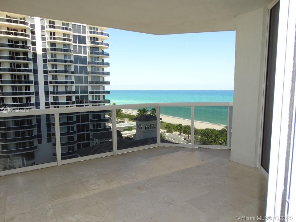 Recently Sold: $950,000 (2 beds, 2 baths, 1550 Square Feet)