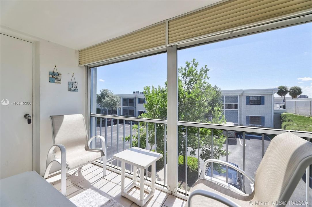 Vendido Recientemente: $129,900 (1 camas, 1 baños, 667 Pies cuadrados)