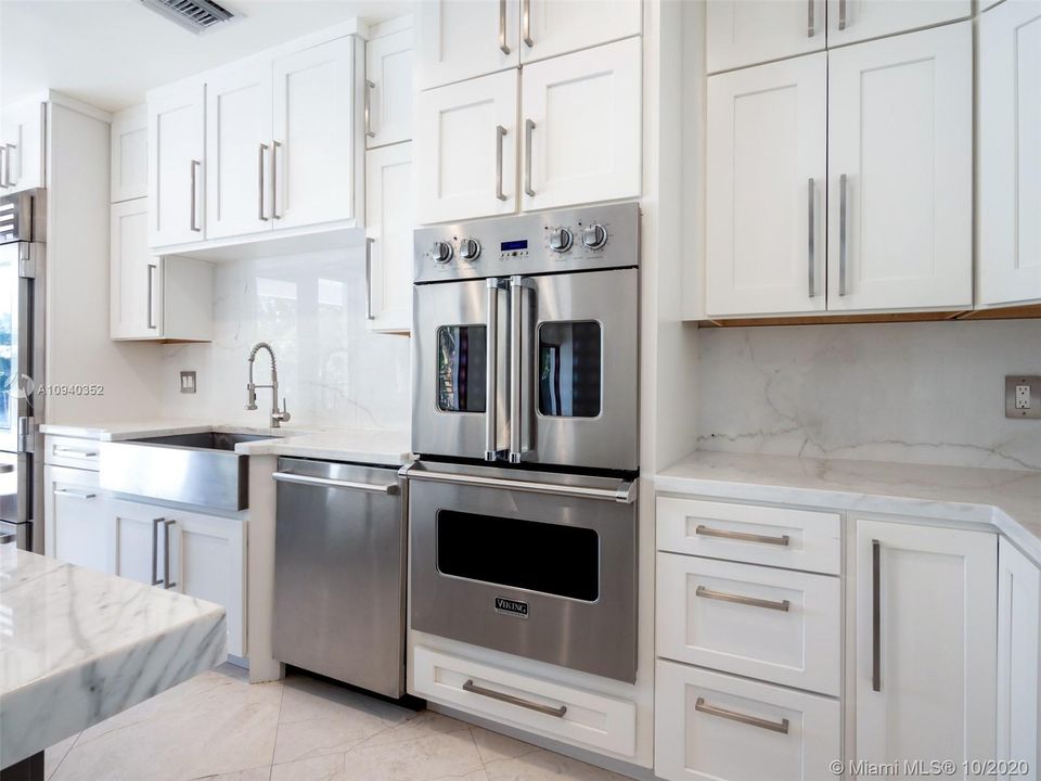 Recently Sold: $1,895,000 (4 beds, 4 baths, 3581 Square Feet)