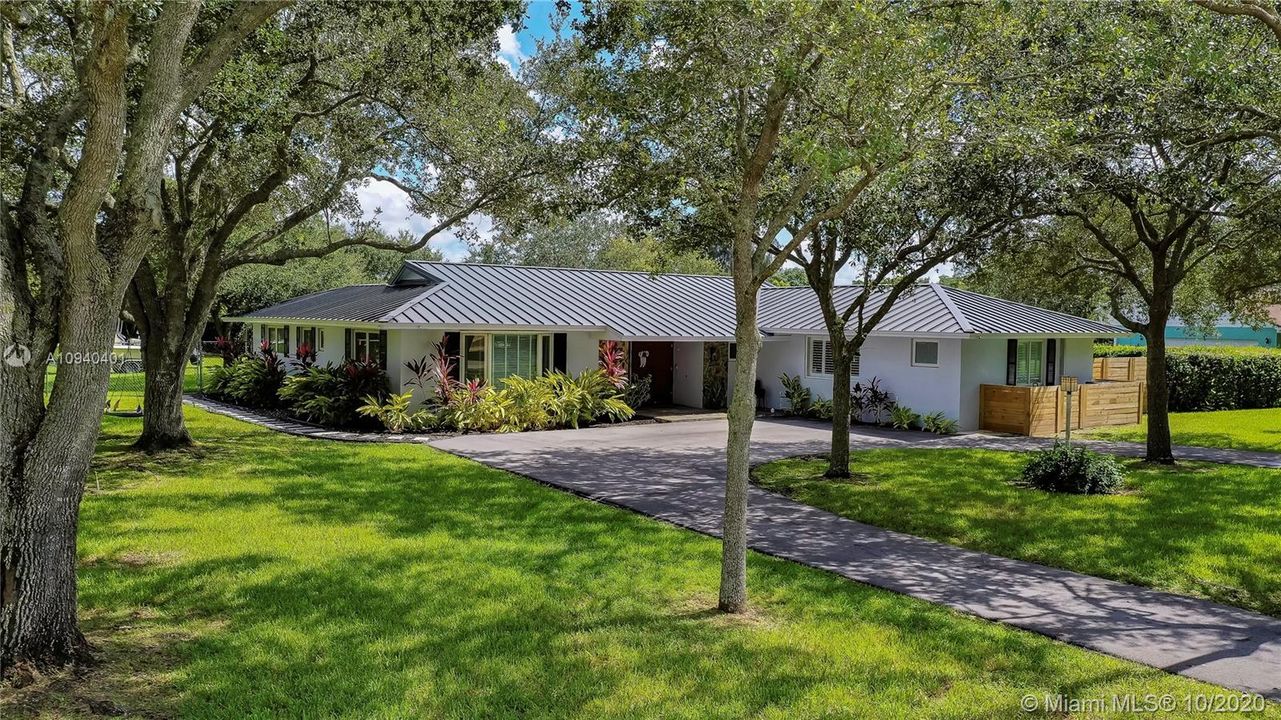 Vendido Recientemente: $538,000 (4 camas, 3 baños, 2152 Pies cuadrados)