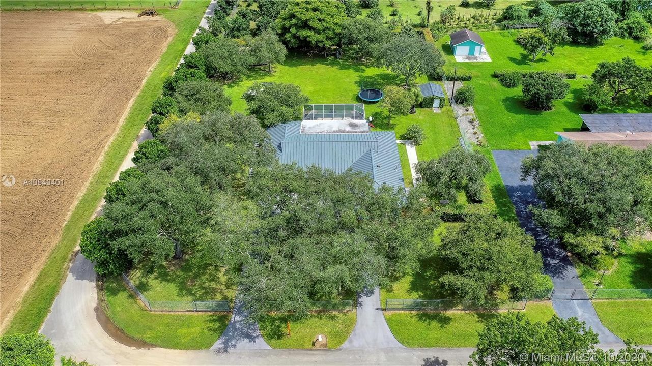 Vendido Recientemente: $538,000 (4 camas, 3 baños, 2152 Pies cuadrados)