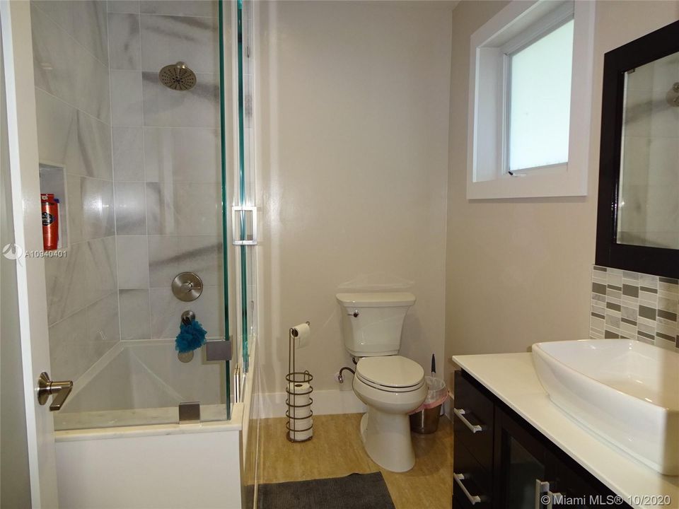 Vendido Recientemente: $538,000 (4 camas, 3 baños, 2152 Pies cuadrados)