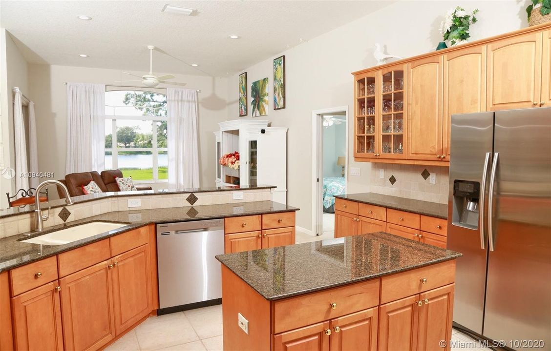 Recently Sold: $485,000 (4 beds, 2 baths, 2200 Square Feet)